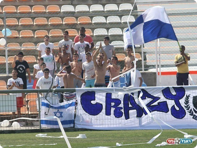 הקהל של מגדל העמק בנהריה (מיכה פישנזון)